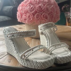 White House Black Market Wedges